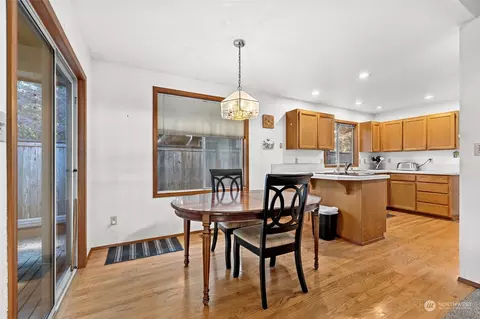 Dining - 12618 36th Ave SE, Everett, WA 98208 photo 1 of 2