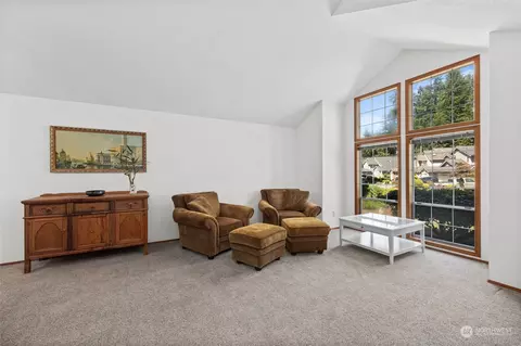 Living - 12618 36th Ave SE, Everett, WA 98208 photo 1 of 2