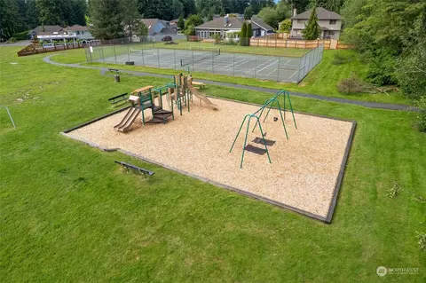 View/Area - 12618 36th Ave SE, Everett, WA 98208 photo 5 of 5