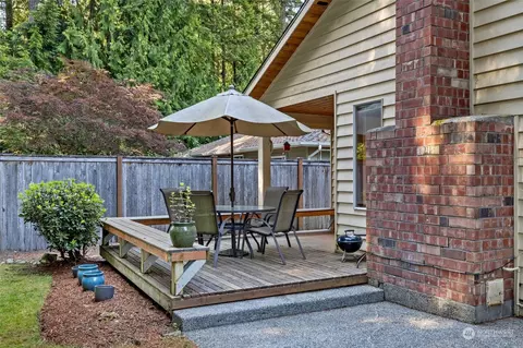 Exterior - 12618 36th Ave SE, Everett, WA 98208 photo 5 of 7