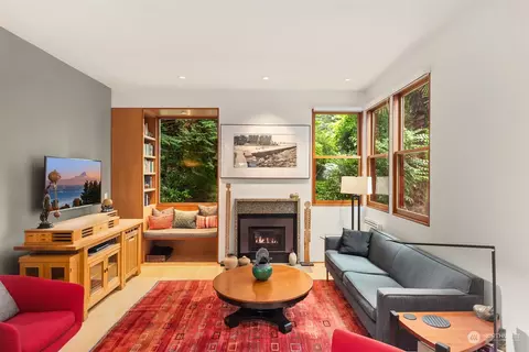 3226 E Madison St, Seattle, WA 98112
