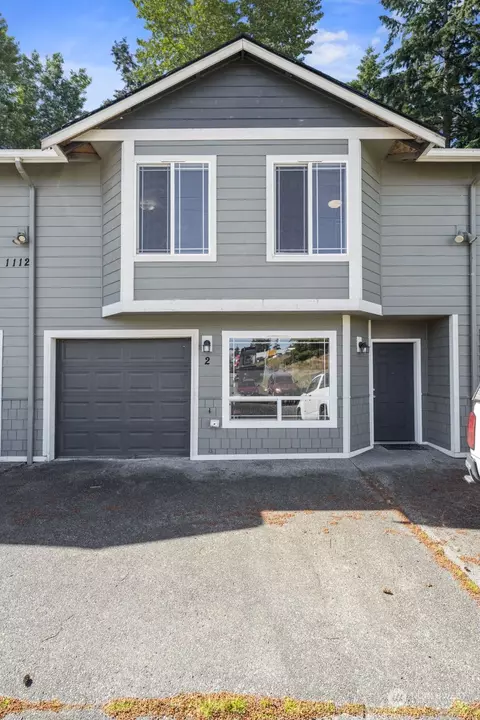 1112 109th St E #2, Tacoma, WA 98445