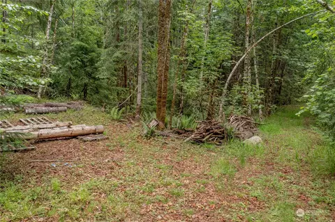 1 N Dow Ridge Rd, Hoodsport, WA 98548