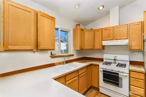 Kitchen - 316 Walbrun Rd, Sultan, WA 98294 photo 1 of 1