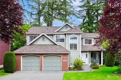 25556 SE 40th Ct, Issaquah, WA 98029