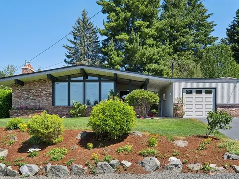 3520 Nome Dr, Bremerton, WA 98310