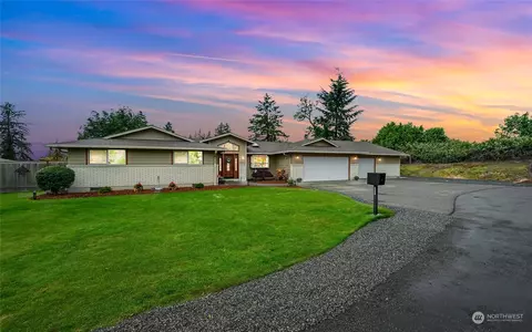 10521 43rd Street Ct E, Edgewood, WA 98372