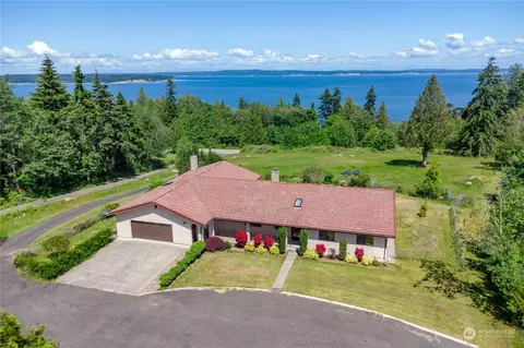 4370 Oak Bay Rd, Port Ludlow, WA 98365