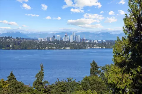 1530 38th Ave, Seattle, WA 98122