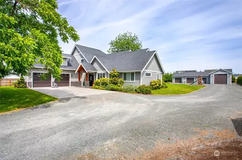 8802 Northwood Rd, Lynden, WA 98264