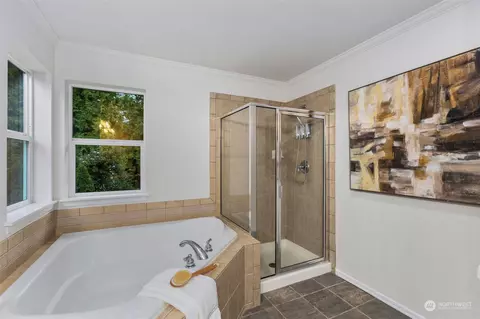 Bath - 15924 35th Dr SE, Bothell, WA 98012 photo 3 of 5