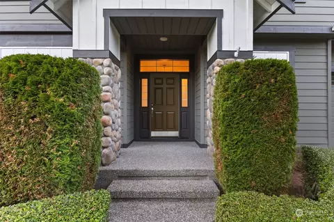 Entry Way - 15924 35th Dr SE, Bothell, WA 98012 photo 1 of 5