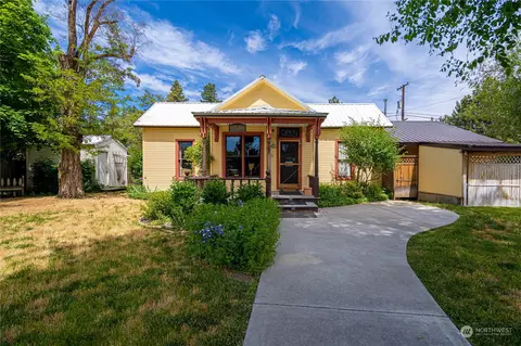 217 E Ash St, Waterville, WA 98858