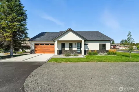 2812 Winona Ln, College Place, WA 99324