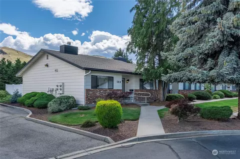 144 Quail Run Blvd, Wenatchee, WA 98801