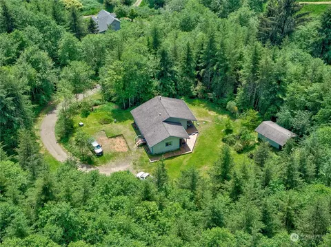 124 Seal River Rd, Rosburg, WA 98643