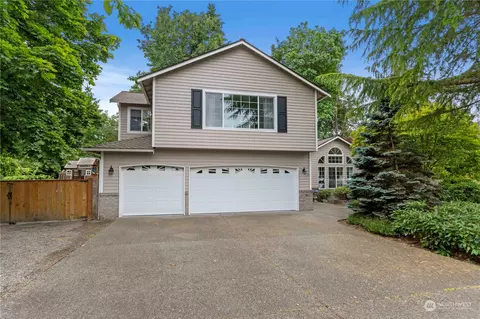 1116 198th Ave E, Lake Tapps, WA 98391