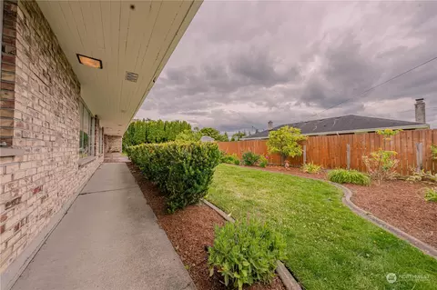 2044 Griffin Ave, Enumclaw, WA 98022 photo 22