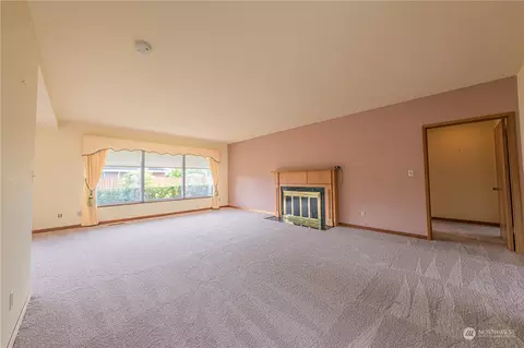 2044 Griffin Ave, Enumclaw, WA 98022 photo 4