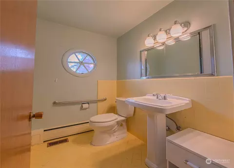 2044 Griffin Ave, Enumclaw, WA 98022 photo 15