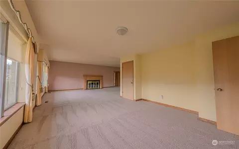 2044 Griffin Ave, Enumclaw, WA 98022 photo 5