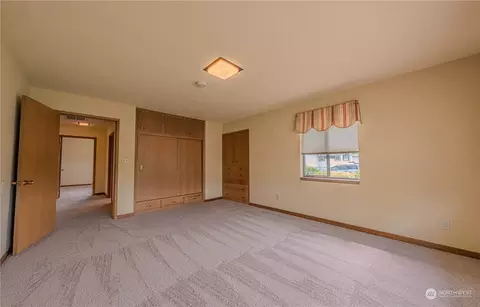 2044 Griffin Ave, Enumclaw, WA 98022 photo 17