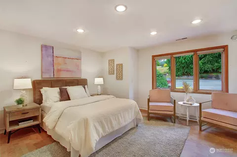 Bedroom - 7209 Juniper Dr, Everett, WA 98203 photo 2 of 3