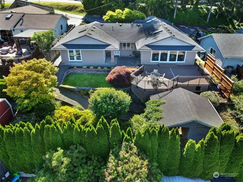 View/Area - 7209 Juniper Dr, Everett, WA 98203 photo 2 of 6
