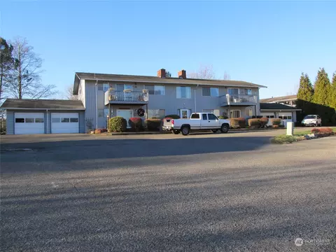 2166 Eastview Pl, Ferndale, WA 98248