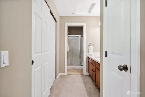 Entry Way - 21220 11th Dr SE, Bothell, WA 98021 photo 2 of 3
