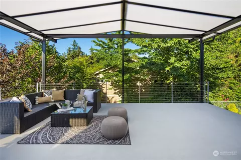 Exterior - 18017 Talbot Rd, Edmonds, WA 98026 photo 5 of 10
