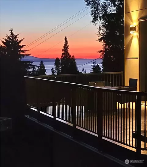 7412 176th St SW, Edmonds, WA 98026