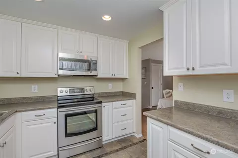 426 212 St SW, Bothell, WA 98021 photo 10