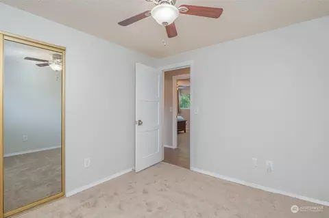 426 212 St SW, Bothell, WA 98021 photo 18