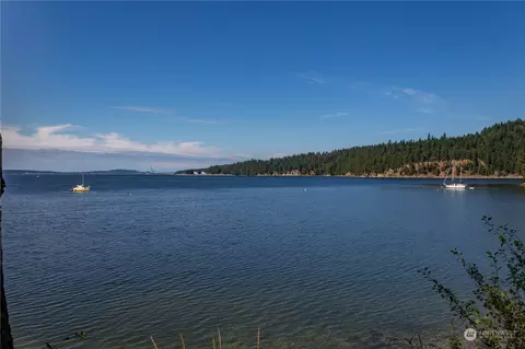 141 Cedar Ln, Port Hadlock, WA 98339