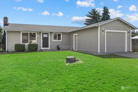 6207 57th Dr NE, Marysville, WA 98270