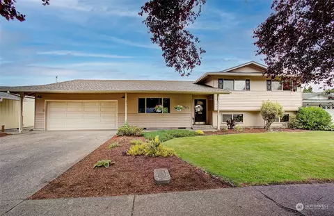 2777 Taylor Ave, Longview, WA 98632