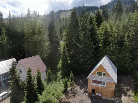 190 N Olsen Dr, Snoqualmie Pass, WA 98068