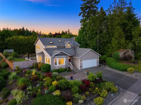 1350 NE Forest Rock Ln, Poulsbo, WA 98370
