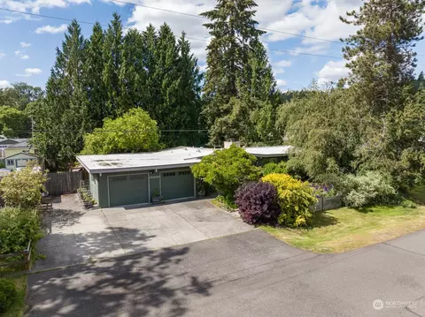 15035 131st Ave SE, Renton, WA 98058