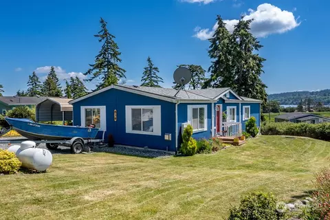 838 Nettle Rd, Greenbank, WA 98253