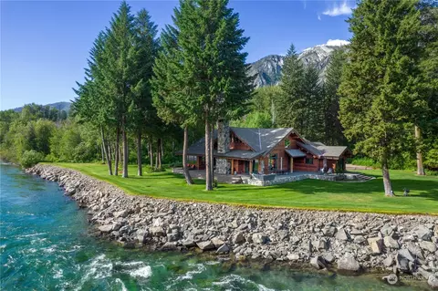 18307 C Hwy 20, Winthrop, WA 98862