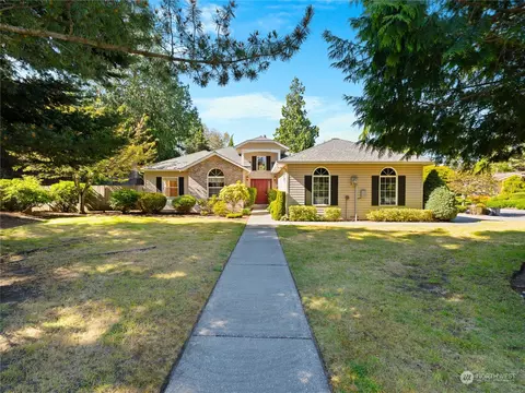 4301 Bryce Dr, Anacortes, WA 98221