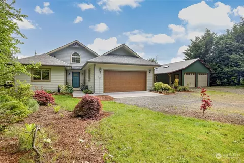 615 King St, Port Angeles, WA 98363