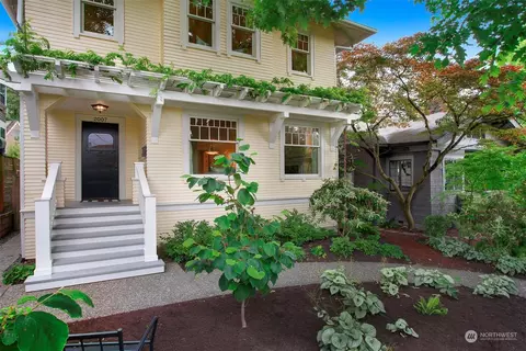 2007 E Lynn St, Seattle, WA 98112 photo 2