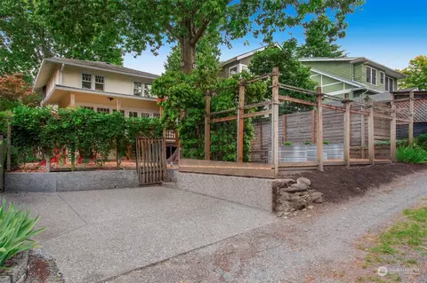 2007 E Lynn St, Seattle, WA 98112 photo 35