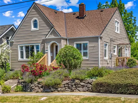 5631 S Sheridan Ave, Tacoma, WA 98408