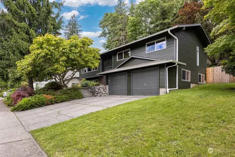 3228 Maryland Pl, Bellingham, WA 98226