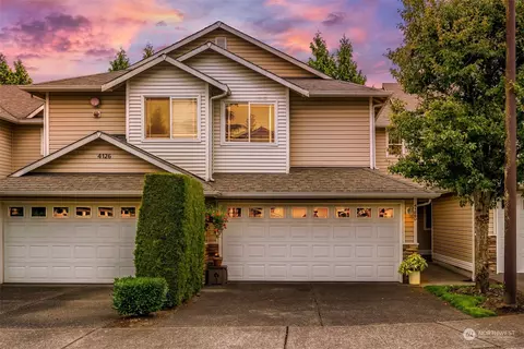 4126 214th St SW #D, Mountlake Terrace, WA 98043