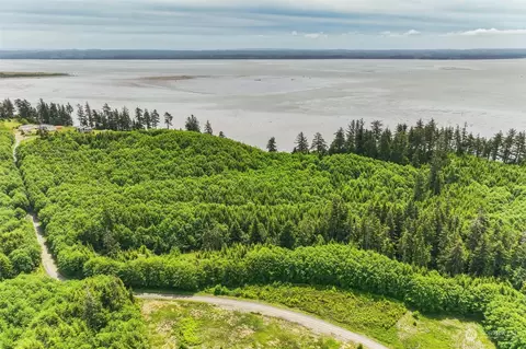 27 Island View Ln, Hoquiam, WA 98550